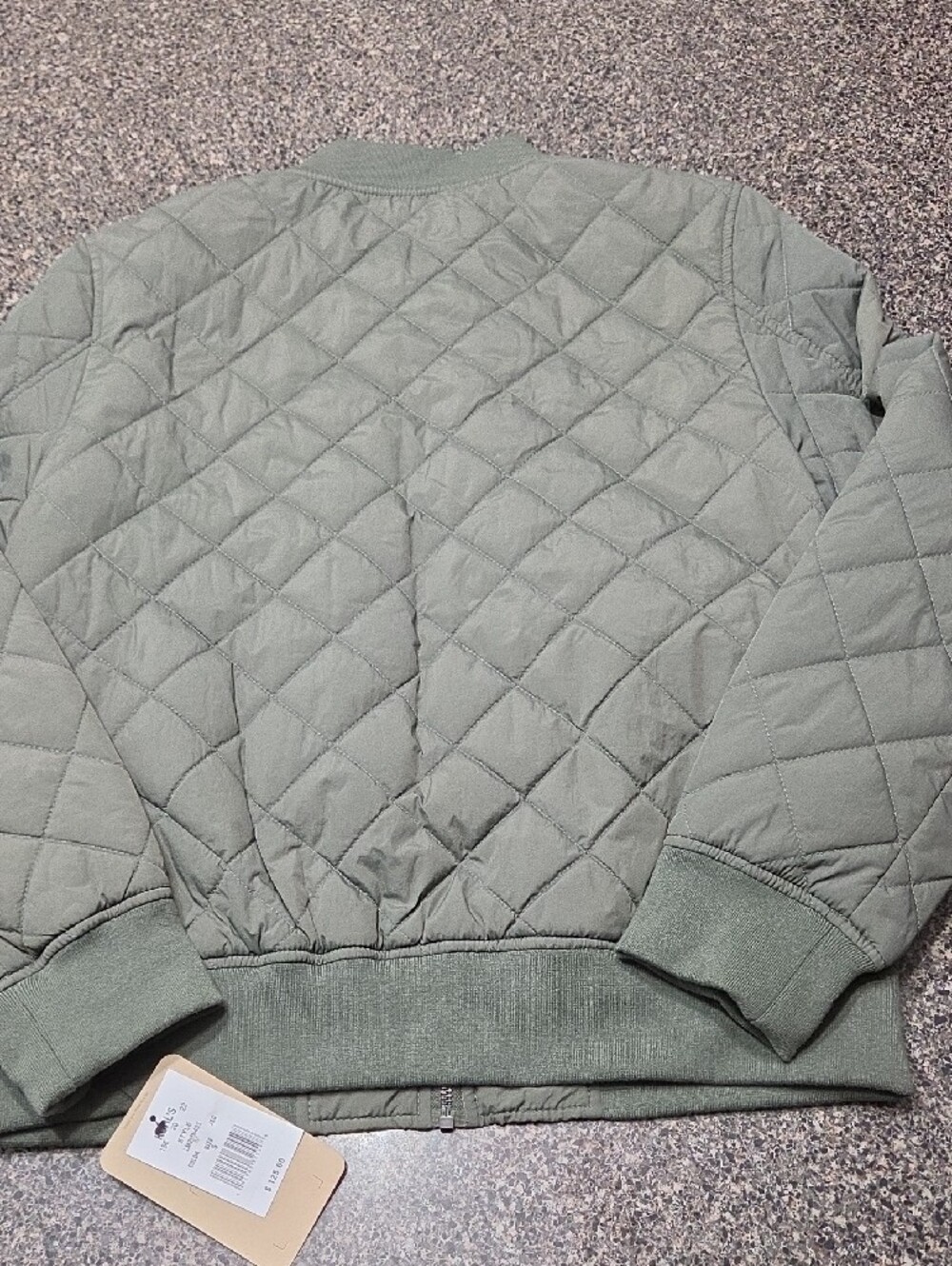 Levi's Quilted Bomber Jacket in Olive - Picture 4 of 6